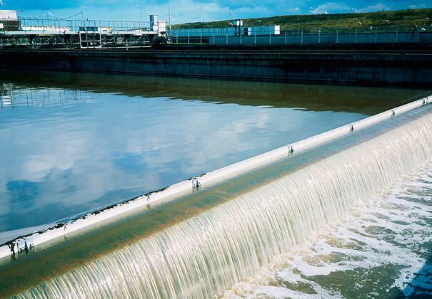 污水处理的发展、处理方法及应用。